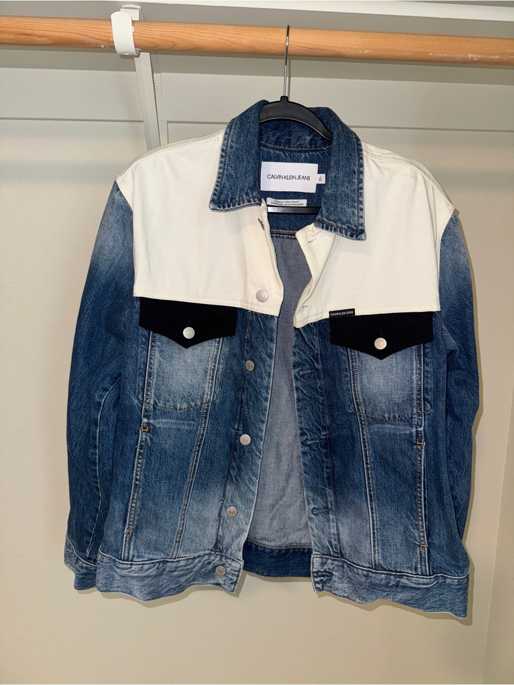 Calvin Klein Jeans Women’s Blue, White, and Black Color Block Denim Jacket
